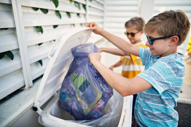 Best Yard Waste Removal  in West Union, IA